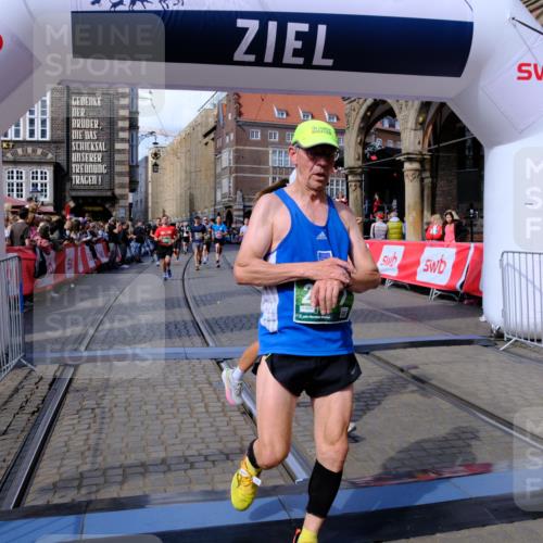 13.09.2026 - 21. swb-Marathon Bremen Tim E. http://msf.ph/oto/10388067 13.09.2026 13:28:40 Ziel 178, 210, 1239, 1380, 1460, 2047, 2764, 2977, 3114, 3294, 3334, 3597, 4250, 4506, 5250, 5683, 5889, 6182, 8429, 8483, 8570, 9064, 9549, 9738 meine-sportfotos.de
