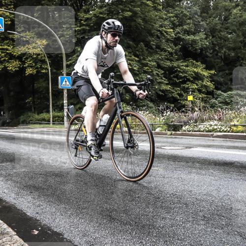 13.09.2026 - Stadtparktriathlon H.Heesch http://msf.ph/oto/10388081 13.09.2026 12:22:46 Radfahren 1040, 1054, 1129 meine-sportfotos.de