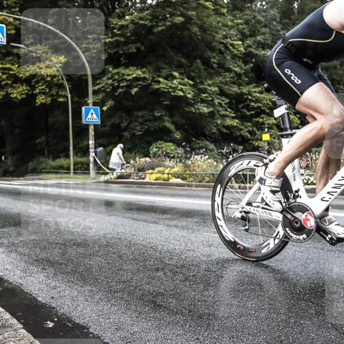 13.09.2026 - Stadtparktriathlon H.Heesch http://msf.ph/oto/10388092 13.09.2026 12:23:09 Radfahren 1049, 1059 meine-sportfotos.de