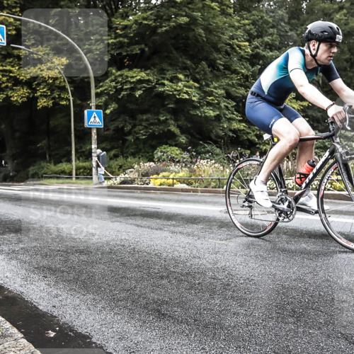 13.09.2026 - Stadtparktriathlon H.Heesch http://msf.ph/oto/10388098 13.09.2026 12:23:30 Radfahren 1022, 1079 meine-sportfotos.de