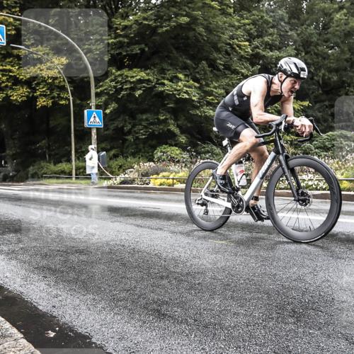 13.09.2026 - Stadtparktriathlon H.Heesch http://msf.ph/oto/10388127 13.09.2026 12:24:26 Radfahren 965, 1025, 1053, 1186 meine-sportfotos.de