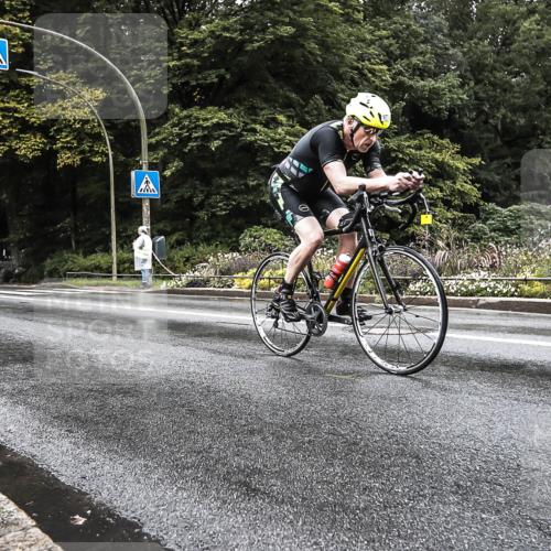 13.09.2026 - Stadtparktriathlon H.Heesch http://msf.ph/oto/10388129 13.09.2026 12:24:32 Radfahren 977, 1111, 1186 meine-sportfotos.de