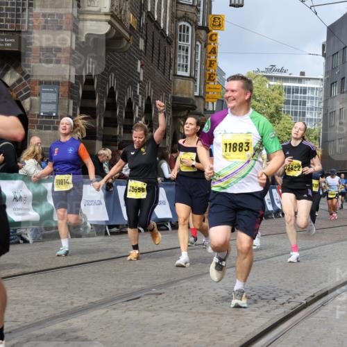 13.09.2026 - 21. swb-Marathon Bremen Strokosch-Dieckow http://msf.ph/oto/10388154 13.09.2026 11:09:33 Ziel 10314, 10321, 10570, 10630, 10664, 10686, 10694, 10983, 11091, 11138, 11304, 11578, 11764, 11882, 11883, 11915, 11987, 12155, 12192, 12337, 12491, 12554, 13607, 10234, 10386, 10417, 10424, 10696, 10712, 10737, 10785, 10990, 10991, 11192, 11937, 12409, 12449 meine-sportfotos.de