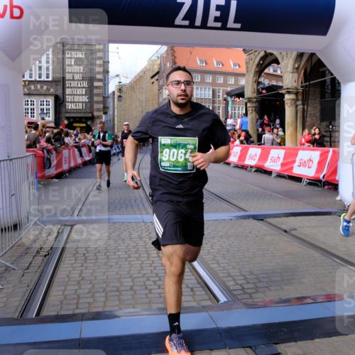 13.09.2026 - 21. swb-Marathon Bremen Tim E. http://msf.ph/oto/10388159 13.09.2026 13:28:46 Ziel 178, 210, 613, 1239, 1380, 1460, 1914, 2047, 2764, 3028, 3294, 3597, 4250, 5250, 5683, 6914, 6957, 8429, 8483, 8570, 8938, 9064, 9549 meine-sportfotos.de