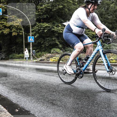 13.09.2026 - Stadtparktriathlon H.Heesch http://msf.ph/oto/10388163 13.09.2026 12:25:05 Radfahren 887, 1168 meine-sportfotos.de
