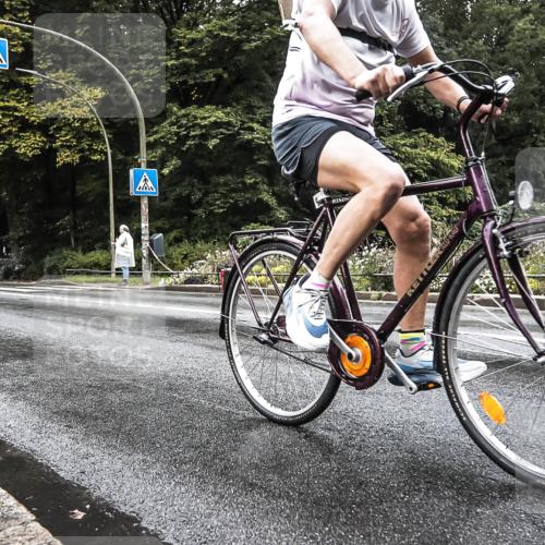 13.09.2026 - Stadtparktriathlon H.Heesch http://msf.ph/oto/10388168 13.09.2026 12:25:07 Radfahren 887, 1016, 1168 meine-sportfotos.de