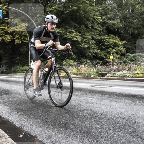 13.09.2026 - Stadtparktriathlon H.Heesch http://msf.ph/oto/10388173 13.09.2026 12:25:08 Radfahren 887, 1016, 1168 meine-sportfotos.de