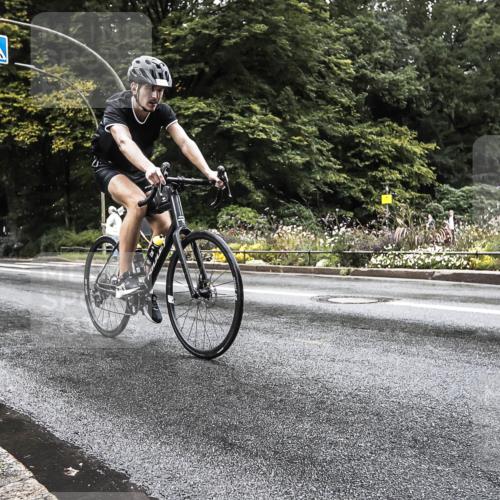 13.09.2026 - Stadtparktriathlon H.Heesch http://msf.ph/oto/10388174 13.09.2026 12:25:15 Radfahren 1031, 1036, 1124 meine-sportfotos.de