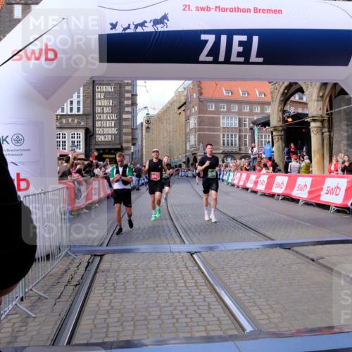 13.09.2026 - 21. swb-Marathon Bremen Tim E. http://msf.ph/oto/10388176 13.09.2026 13:28:47 Ziel 178, 210, 613, 1239, 1380, 1914, 2047, 2764, 3028, 3294, 3597, 4250, 5683, 6914, 6957, 8429, 8483, 8570, 8938, 9064, 9176, 9549 meine-sportfotos.de