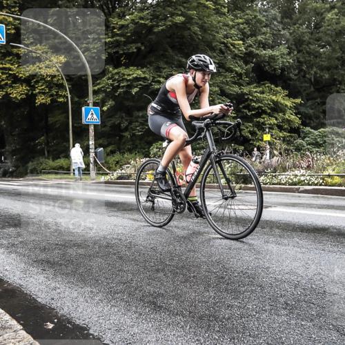 13.09.2026 - Stadtparktriathlon H.Heesch http://msf.ph/oto/10388177 13.09.2026 12:25:19 Radfahren 1085, 1104, 1124 meine-sportfotos.de