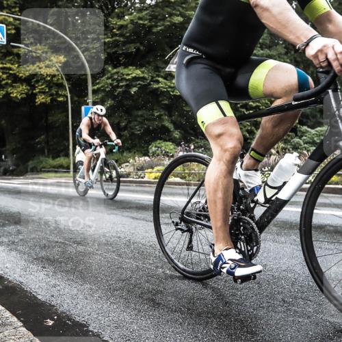 13.09.2026 - Stadtparktriathlon H.Heesch http://msf.ph/oto/10388188 13.09.2026 12:25:44 Radfahren 951, 974 meine-sportfotos.de