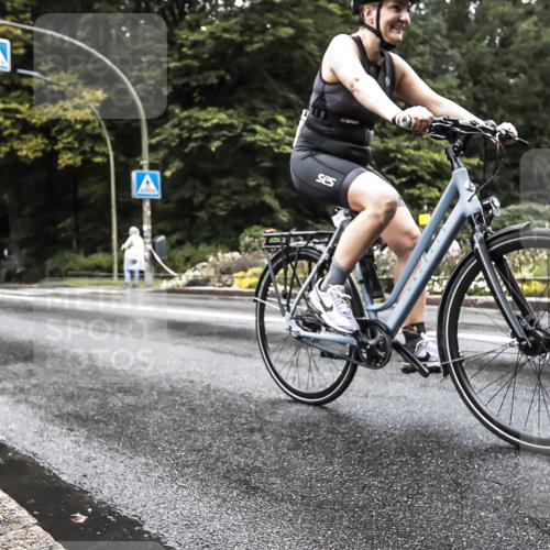 13.09.2026 - Stadtparktriathlon H.Heesch http://msf.ph/oto/10388192 13.09.2026 12:25:47 Radfahren 951, 981, 1097 meine-sportfotos.de