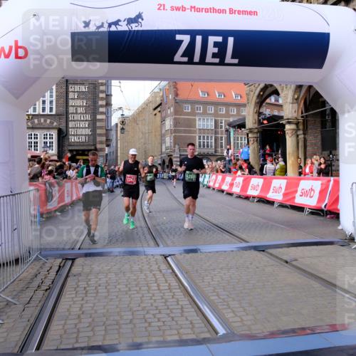 13.09.2026 - 21. swb-Marathon Bremen Tim E. http://msf.ph/oto/10388193 13.09.2026 13:28:48 Ziel 178, 210, 613, 1239, 1380, 1914, 2047, 2764, 3028, 3294, 3597, 4250, 4564, 5683, 6914, 6957, 8429, 8483, 8570, 8938, 9064, 9176, 9549, 13012 meine-sportfotos.de