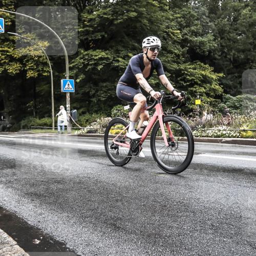 13.09.2026 - Stadtparktriathlon H.Heesch http://msf.ph/oto/10388195 13.09.2026 12:25:49 Radfahren 981, 1097 meine-sportfotos.de