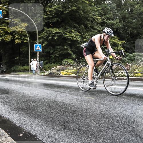 13.09.2026 - Stadtparktriathlon H.Heesch http://msf.ph/oto/10388216 13.09.2026 12:26:09 Radfahren 1043, 1096, 1115 meine-sportfotos.de