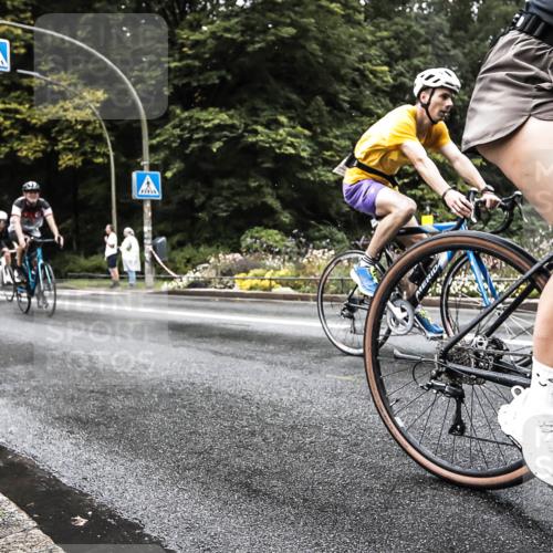 13.09.2026 - Stadtparktriathlon H.Heesch http://msf.ph/oto/10388257 13.09.2026 12:26:28 Radfahren 1027, 1029, 1073, 1078, 1083, 1146, 1167, 1184 meine-sportfotos.de