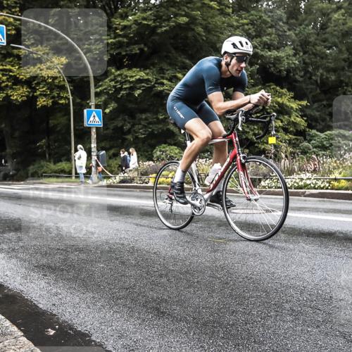 13.09.2026 - Stadtparktriathlon H.Heesch http://msf.ph/oto/10388286 13.09.2026 12:26:46 Radfahren 1000, 1037, 1062, 1063, 1178 meine-sportfotos.de
