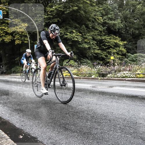 13.09.2026 - Stadtparktriathlon H.Heesch http://msf.ph/oto/10388315 13.09.2026 12:27:28 Radfahren 1033, 1077, 1153, 1169 meine-sportfotos.de