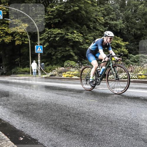 13.09.2026 - Stadtparktriathlon H.Heesch http://msf.ph/oto/10388317 13.09.2026 12:27:28 Radfahren 1033, 1077, 1153, 1169 meine-sportfotos.de