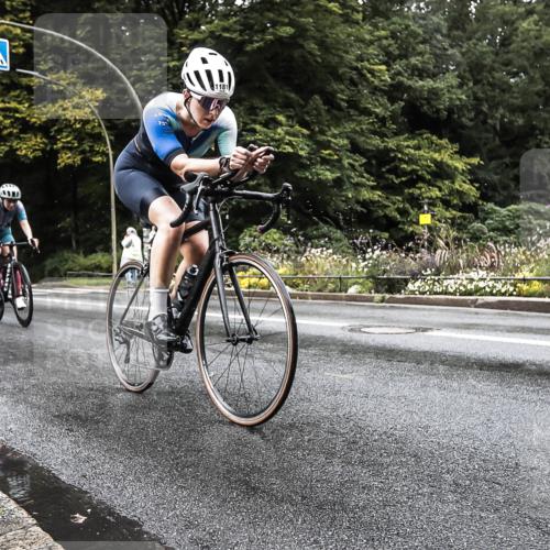 13.09.2026 - Stadtparktriathlon H.Heesch http://msf.ph/oto/10388329 13.09.2026 12:27:45 Radfahren 1075, 1102, 1112, 1181 meine-sportfotos.de