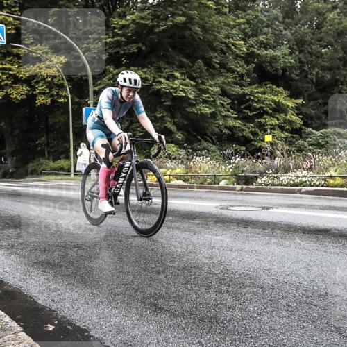 13.09.2026 - Stadtparktriathlon H.Heesch http://msf.ph/oto/10388332 13.09.2026 12:27:45 Radfahren 1075, 1102, 1112, 1181 meine-sportfotos.de