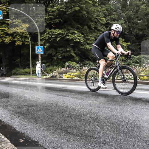 13.09.2026 - Stadtparktriathlon H.Heesch http://msf.ph/oto/10388343 13.09.2026 12:27:55 Radfahren 986, 1061, 1090, 1148 meine-sportfotos.de