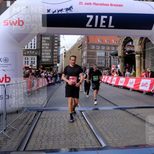 13.09.2026 - 21. swb-Marathon Bremen Tim E. http://msf.ph/oto/10388349 13.09.2026 13:29:07 Ziel 430, 722, 725, 936, 1014, 2276, 2378, 2851, 2891, 3348, 3419, 3444, 3665, 4102, 4564, 5267, 5531, 5691, 5865, 6099, 6817, 6937, 6955, 7134, 7263, 7527, 8984, 8985, 9176, 9562, 13012, 13174 meine-sportfotos.de