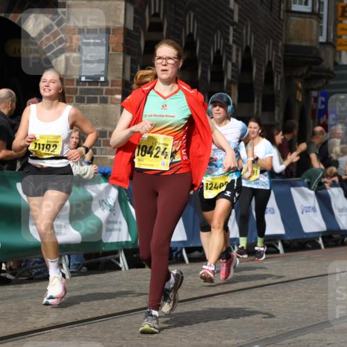 13.09.2026 - 21. swb-Marathon Bremen Strokosch-Dieckow http://msf.ph/oto/10388361 13.09.2026 11:09:43 Ziel 10314, 10556, 10664, 10686, 10694, 10769, 10823, 10981, 10983, 11225, 11764, 11882, 11883, 11914, 11915, 11995, 12322, 12474, 12491, 12532, 13607, 10435, 10645, 10737, 11119, 11383, 11437, 11441, 12449 meine-sportfotos.de