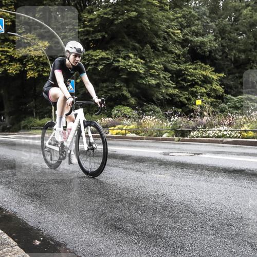 13.09.2026 - Stadtparktriathlon H.Heesch http://msf.ph/oto/10388373 13.09.2026 12:28:50 Radfahren 1081, 1088 meine-sportfotos.de
