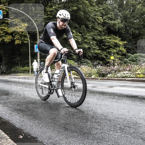 13.09.2026 - Stadtparktriathlon H.Heesch http://msf.ph/oto/10388387 13.09.2026 12:29:01 Radfahren 953, 1006, 1050 meine-sportfotos.de