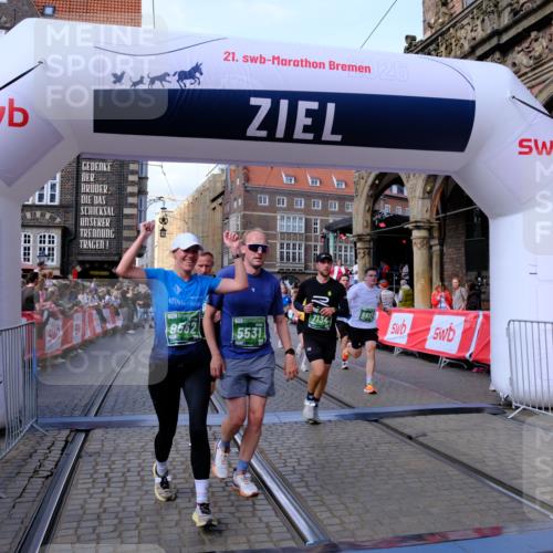 13.09.2026 - 21. swb-Marathon Bremen Tim E. http://msf.ph/oto/10388390 13.09.2026 13:29:13 Ziel 430, 565, 687, 722, 725, 936, 1014, 1274, 1688, 2223, 2276, 2378, 2851, 2891, 3419, 3444, 3665, 3938, 5225, 5267, 5531, 5691, 5865, 6099, 6817, 6937, 6955, 7134, 7527, 8984, 8985, 9562, 13174 meine-sportfotos.de