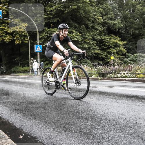 13.09.2026 - Stadtparktriathlon H.Heesch http://msf.ph/oto/10388392 13.09.2026 12:29:11 Radfahren 949, 1072, 1128, 1242 meine-sportfotos.de