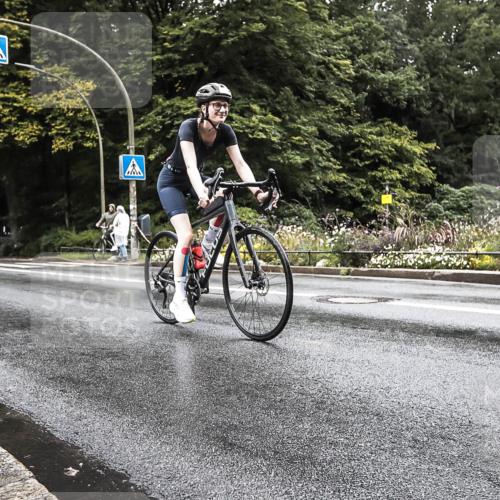13.09.2026 - Stadtparktriathlon H.Heesch http://msf.ph/oto/10388397 13.09.2026 12:29:14 Radfahren 1072, 1128, 1242 meine-sportfotos.de