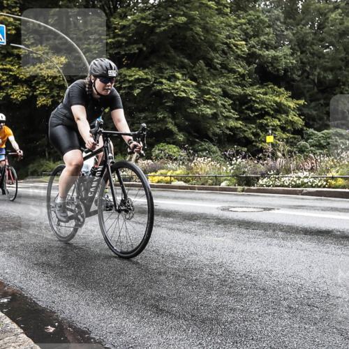 13.09.2026 - Stadtparktriathlon H.Heesch http://msf.ph/oto/10388434 13.09.2026 12:29:49 Radfahren 956, 1057, 1105, 1179 meine-sportfotos.de