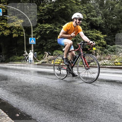 13.09.2026 - Stadtparktriathlon H.Heesch http://msf.ph/oto/10388437 13.09.2026 12:29:50 Radfahren 956, 1057, 1105, 1136, 1179 meine-sportfotos.de