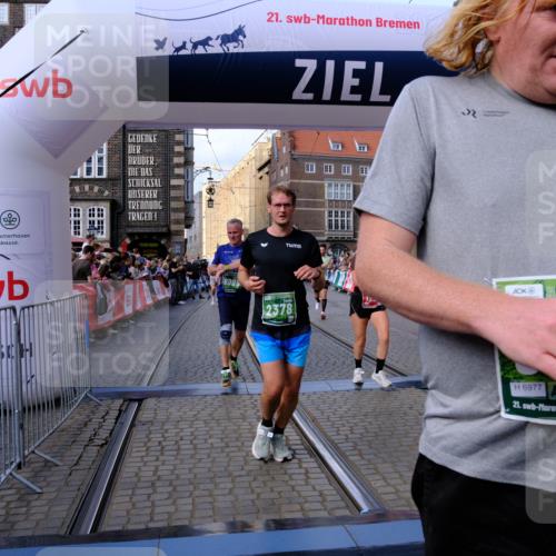 13.09.2026 - 21. swb-Marathon Bremen Tim E. http://msf.ph/oto/10388448 13.09.2026 13:29:18 Ziel 394, 430, 565, 687, 722, 725, 745, 936, 1014, 1274, 1688, 2070, 2223, 2378, 2851, 3419, 3665, 3938, 4590, 5225, 5267, 5531, 5691, 5865, 6099, 6817, 6937, 6955, 7134, 8984, 8985, 9562, 9661, 13174 meine-sportfotos.de