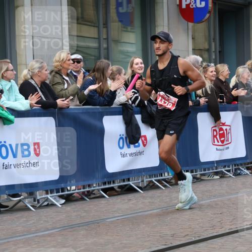13.09.2026 - 21. swb-Marathon Bremen Strokosch-Dieckow http://msf.ph/oto/10388482 13.09.2026 12:58:29 Ziel 346, 1576, 2049, 3624, 4847, 5672, 6929, 8065, 346, 1379, 1472, 1604, 1717, 2073, 6198, 8311, 8394 meine-sportfotos.de