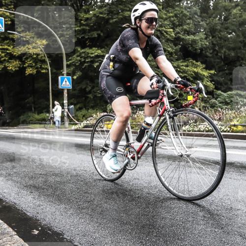 13.09.2026 - Stadtparktriathlon H.Heesch http://msf.ph/oto/10388485 13.09.2026 12:30:37 Radfahren 1156, 1163 meine-sportfotos.de