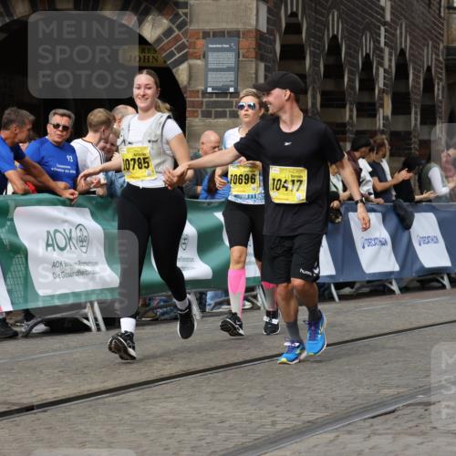 13.09.2026 - 21. swb-Marathon Bremen Strokosch-Dieckow http://msf.ph/oto/10388486 13.09.2026 11:09:48 Ziel 10386, 10424, 10556, 10664, 10694, 10712, 10769, 10823, 10981, 11192, 11225, 11882, 11883, 11914, 11915, 11937, 11995, 12322, 12409, 12474, 12491, 12532, 13607, 10299, 10435, 10645, 10751, 11119, 11383, 11437, 11441 meine-sportfotos.de