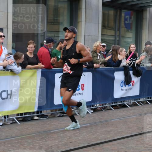 13.09.2026 - 21. swb-Marathon Bremen Strokosch-Dieckow http://msf.ph/oto/10388494 13.09.2026 12:58:30 Ziel 1576, 2049, 3624, 4847, 5672, 6929, 8065, 9329, 346, 1379, 1472, 1604, 1717, 6198, 8311, 8394 meine-sportfotos.de