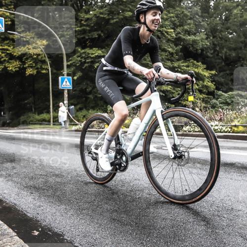 13.09.2026 - Stadtparktriathlon H.Heesch http://msf.ph/oto/10388500 13.09.2026 12:30:58 Radfahren 1069 meine-sportfotos.de