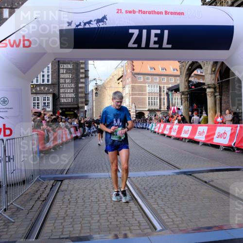 13.09.2026 - 21. swb-Marathon Bremen Tim E. http://msf.ph/oto/10388507 13.09.2026 13:29:28 Ziel 303, 394, 565, 596, 651, 687, 745, 1274, 1545, 1688, 1823, 2023, 2070, 2223, 2867, 3796, 3846, 3912, 3938, 4590, 5036, 5225, 6030, 7149, 7361, 7860, 8066, 8338, 9249, 9661, 10128 meine-sportfotos.de