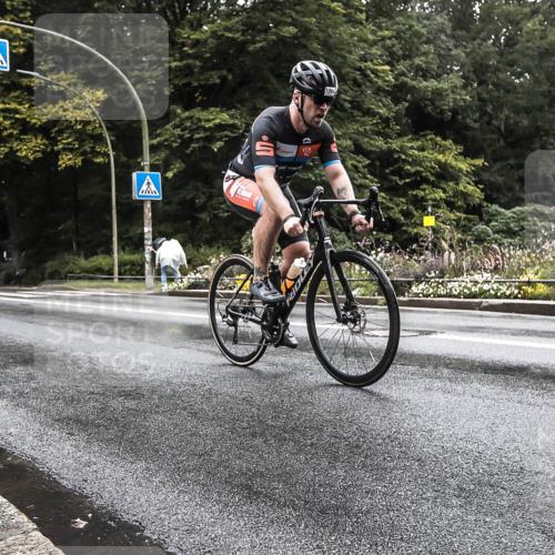 13.09.2026 - Stadtparktriathlon H.Heesch http://msf.ph/oto/10388516 13.09.2026 12:31:19 Radfahren 1064 meine-sportfotos.de