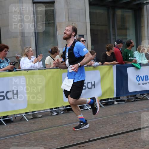 13.09.2026 - 21. swb-Marathon Bremen Strokosch-Dieckow http://msf.ph/oto/10388525 13.09.2026 12:58:32 Ziel 1118, 1576, 2049, 3624, 4847, 5672, 6929, 8065, 8994, 9120, 9329, 346, 1379, 1472, 1604, 1717, 5672, 6198, 8311, 8394 meine-sportfotos.de