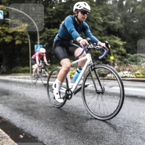 13.09.2026 - Stadtparktriathlon H.Heesch http://msf.ph/oto/10388556 13.09.2026 12:32:16 Radfahren 1100, 1186 meine-sportfotos.de