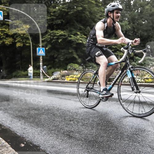 13.09.2026 - Stadtparktriathlon H.Heesch http://msf.ph/oto/10388567 13.09.2026 12:33:09 Radfahren 995, 1079, 1188 meine-sportfotos.de