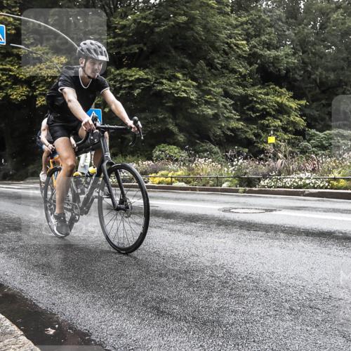 13.09.2026 - Stadtparktriathlon H.Heesch http://msf.ph/oto/10388607 13.09.2026 12:34:07 Radfahren 987, 1031, 1089, 1308 meine-sportfotos.de