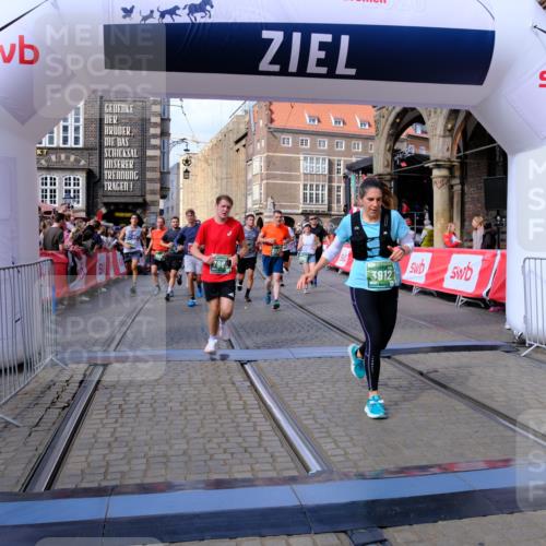 13.09.2026 - 21. swb-Marathon Bremen Tim E. http://msf.ph/oto/10388630 13.09.2026 13:29:39 Ziel 132, 303, 596, 651, 1083, 1365, 1387, 1545, 1823, 2023, 2301, 2742, 2867, 2957, 3258, 3721, 3796, 3846, 3912, 4541, 5036, 5599, 6030, 6103, 6499, 6690, 7013, 7149, 7361, 7631, 7649, 7860, 8007, 8009, 8066, 8099, 8277, 8338, 8675, 8831, 9249, 9889, 10128 meine-sportfotos.de