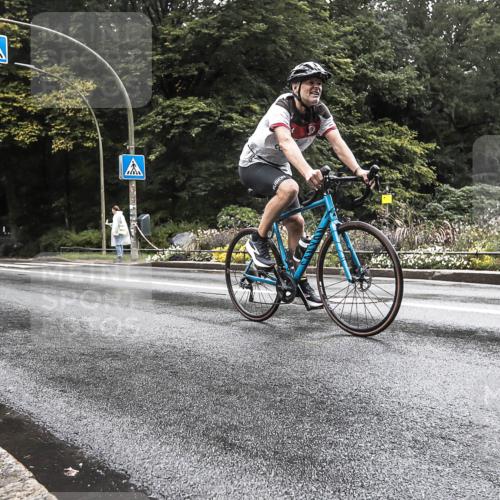 13.09.2026 - Stadtparktriathlon H.Heesch http://msf.ph/oto/10388631 13.09.2026 12:34:21 Radfahren 1029, 1104, 1170, 1187 meine-sportfotos.de