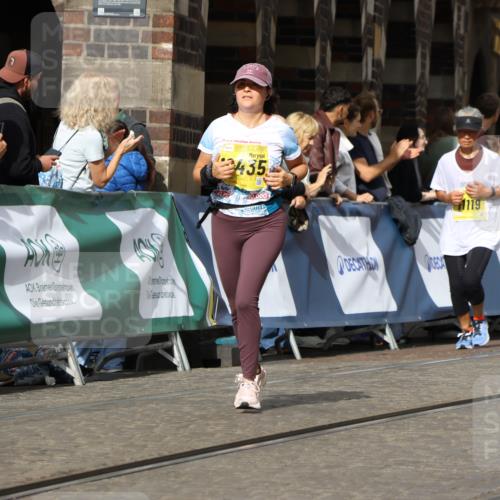 13.09.2026 - 21. swb-Marathon Bremen Strokosch-Dieckow http://msf.ph/oto/10388632 13.09.2026 11:10:02 Ziel 10234, 10386, 10417, 10424, 10645, 10696, 10712, 10737, 10785, 10990, 10991, 11192, 11437, 11937, 12409, 12449, 10963, 11725, 11732, 11933, 12117, 12207, 12293 meine-sportfotos.de